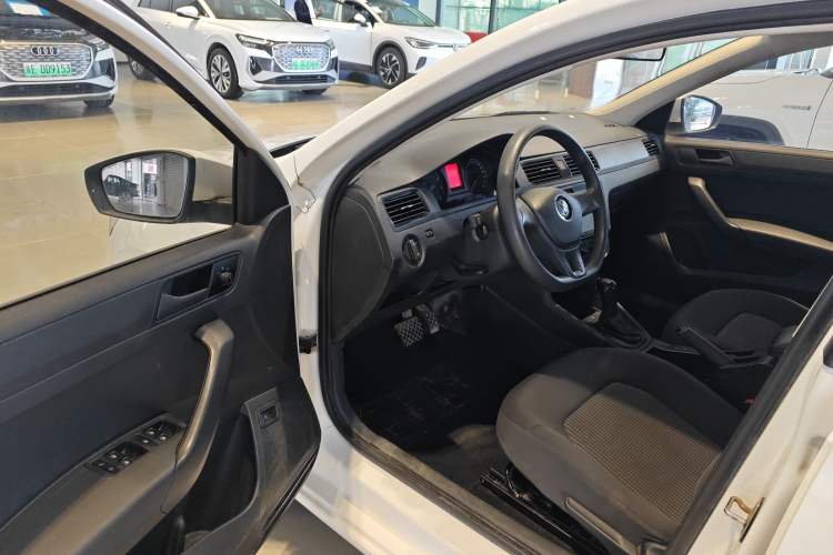 Used Volkswagen Santana 2021 1.5L Automatic Fashion Edition Driver Seat