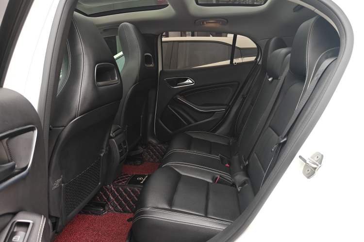 Used Mercedes-Benz GLA 2018 GLA 200 Sport Edition Left Rear Seat