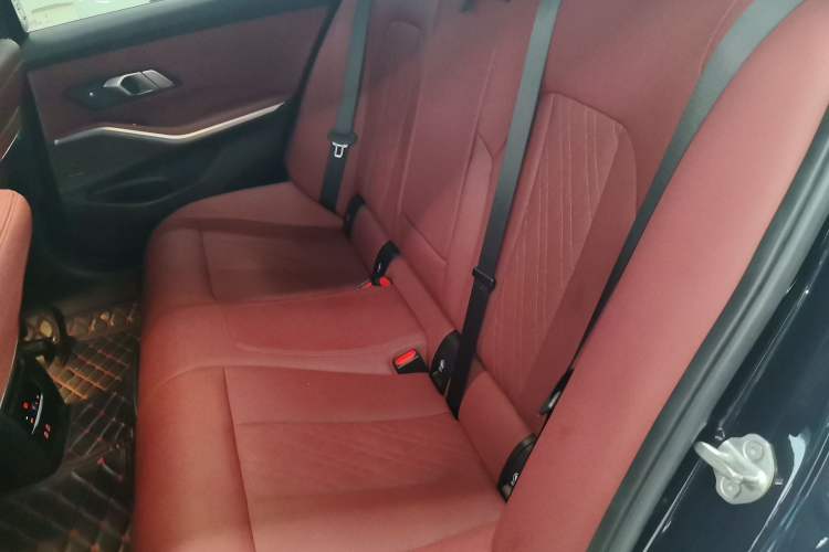 Used BMW 3 Series 2023 325i M Sport Night Edition Package Left Rear Seat