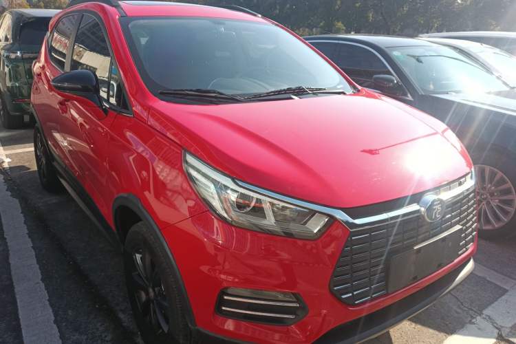 Used BYD Yuan New Energy 2019 EV360 Smart Connect Leading Model Exterior 2