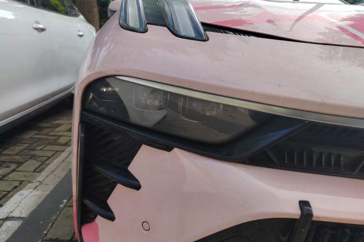 Used Lynk & Co 03 2023 1.5TD DCT JingPro Right Front Headlight