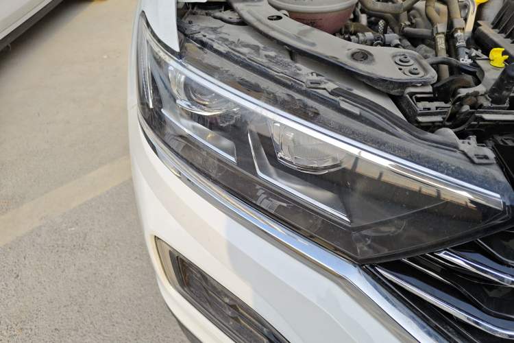 Used Volkswagen T-ROC 2022 280TSI DSG Two-Wheel Drive Elite PLUS Exterior 6