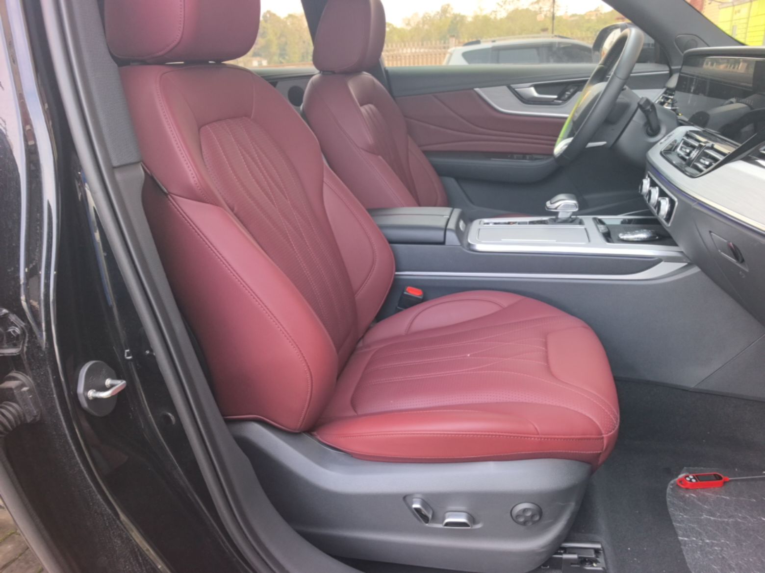 Hongqi HS5 2025 2.0T All-Wheel-Drive Xuan Ying Version — снимка 19