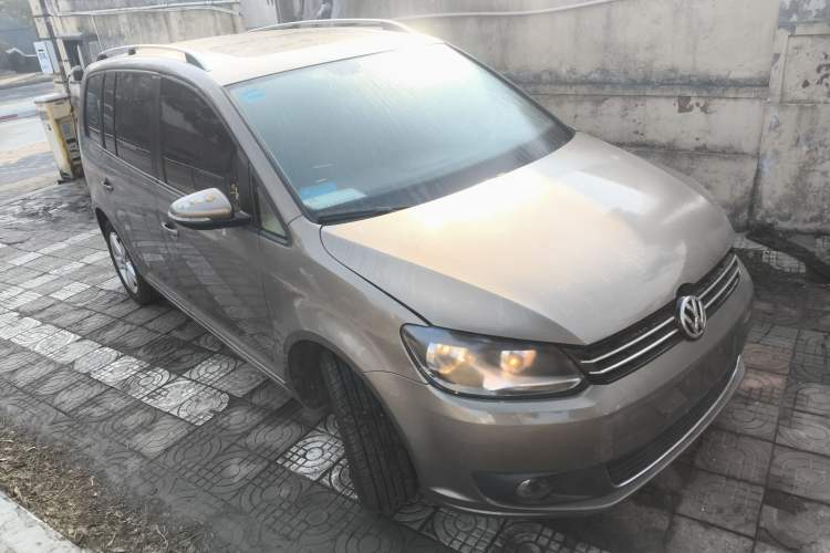 Used Volkswagen Touran 2015 1.4T DSG Comfort Edition 5 Seats