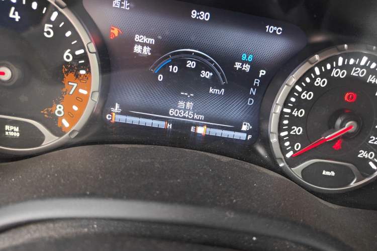 Used Jeep Renegade 2016 1.4T Automatic Jingneng Version+ Odometer Close Up