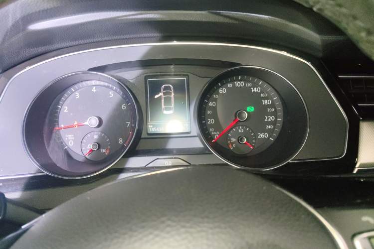 Used Volkswagen Magotan 2017 330TSI DSG Leading Model
