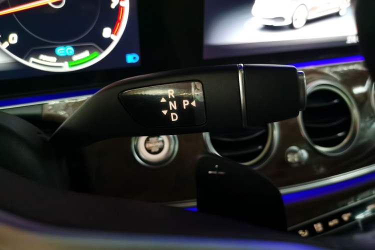 Used Mercedes-Benz E-Class 2020 Facelift E 260 L