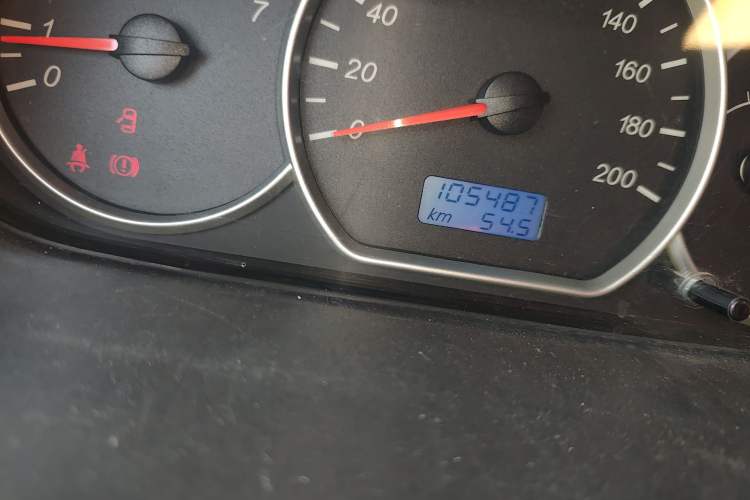 Used Wuling Hongguang 2018 1.5L Classic S Standard Model Odometer Close Up