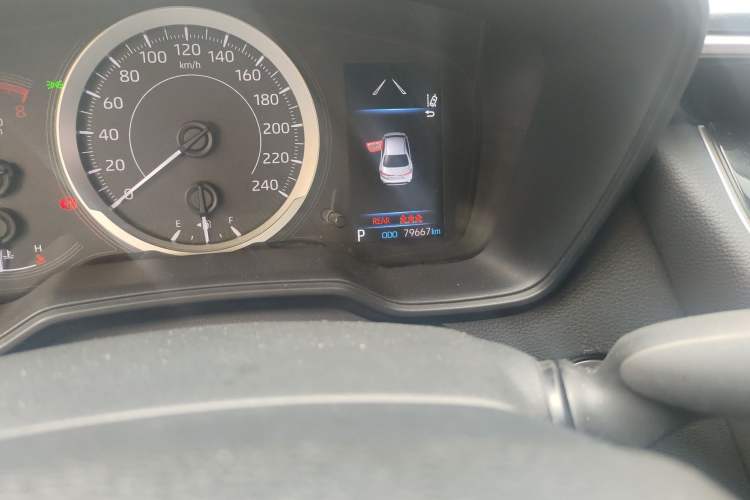 Used Toyota Levin 2019 185T CVT Luxury Edition China VI Standard Odometer Close Up