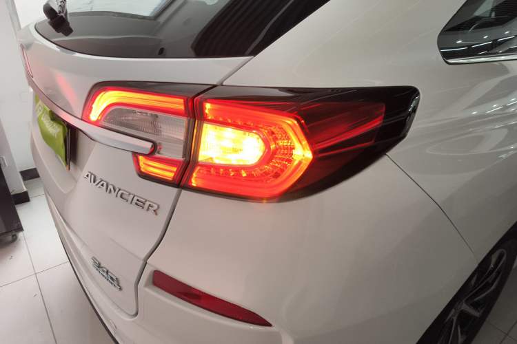 Used Honda Avancier 2017 240TURBO Two-Wheel Drive Comfort Version
