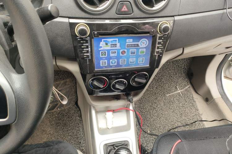 Used CHANGAN Alsvin V3 2015 1.4L Manual Meiman Model China IV Standard
