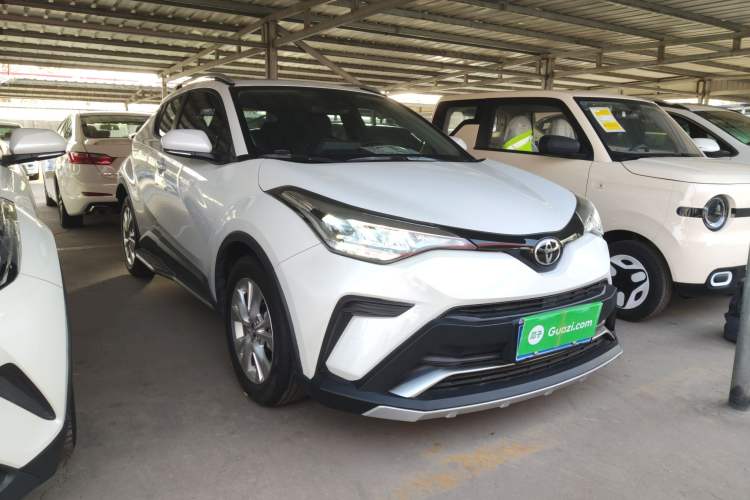 Used Toyota IZOA 2021 2.0L Enjoy Edition
