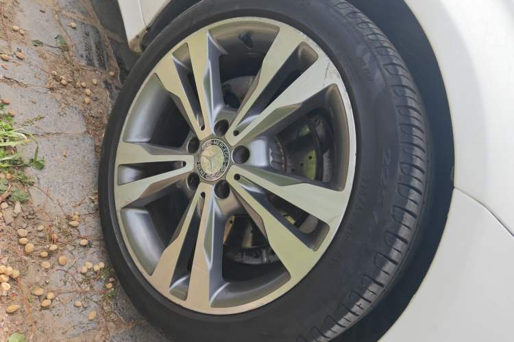 Used Mercedes-Benz C-Class 2015 C 200 L 4MATIC Sport Edition Right Front Wheel Hub
