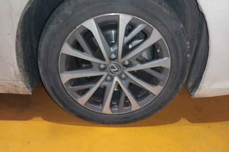 Used Lexus ES 2023 200 Excellence Edition