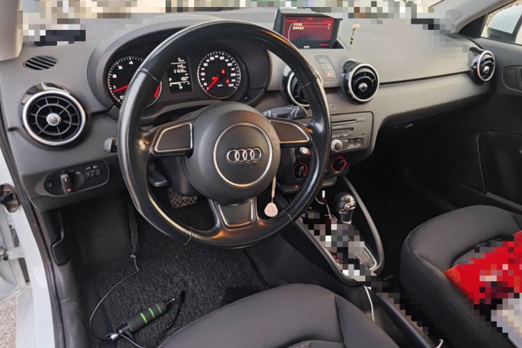 Used Audi A1 2014 30 TFSI Fashion Model Center Console