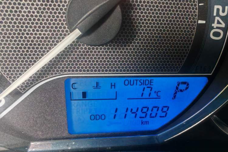 Used Toyota Levin 2017 1.2T G CVT Elite Edition Odometer Close Up