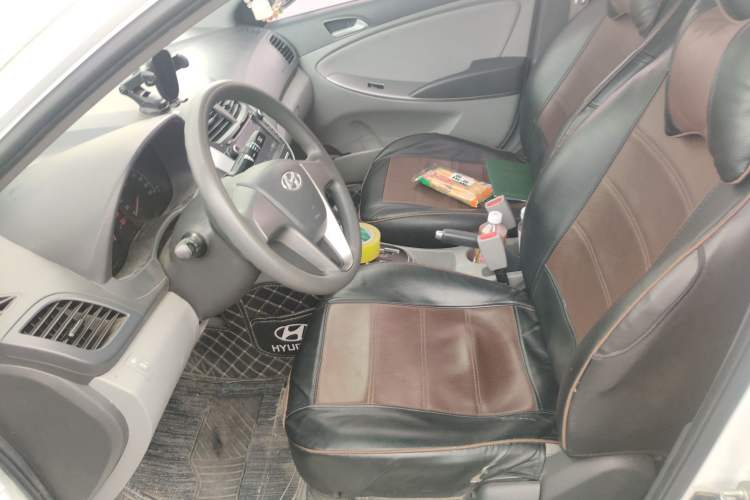 Used Hyundai Verna (older generation) 2016 1.4L Automatic Smart GLS Left Front Seat