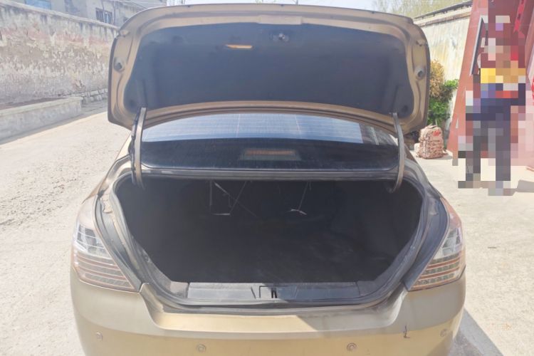 Used Geely Auto Classic Emgrand 2012 Sedan 1.8L Manual Luxury Model Trunk