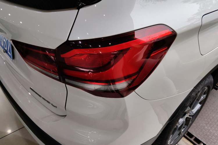 Used BMW X1 2021 sDrive25Li Leading Model
