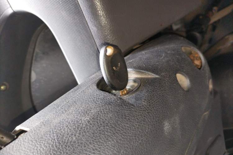 Used Wuling Rongguang 2011 1.2L Base Version