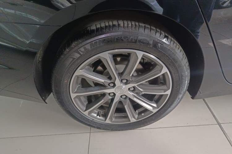 Used Buick LaCrosse 2022 652T Luxury Version
