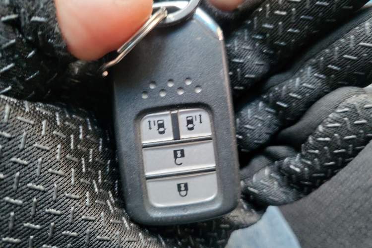 Used Honda Elysion 2019 2.0L Hybrid Luxury Edition

