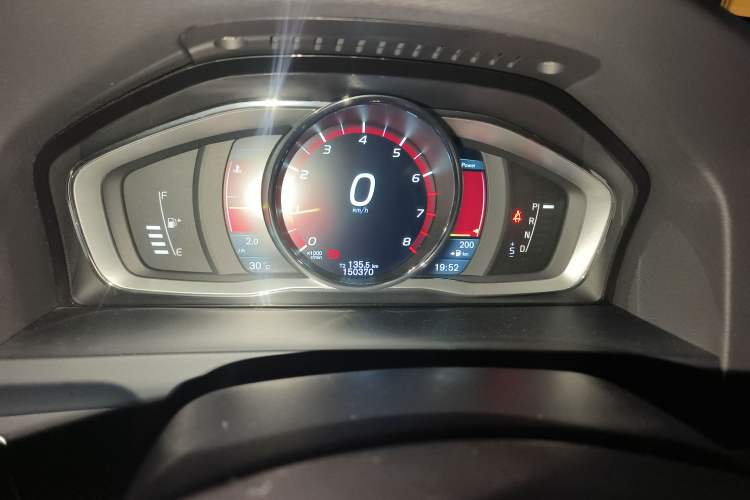 Used Volvo V60 2014 Restyled T5 Zhiya Edition