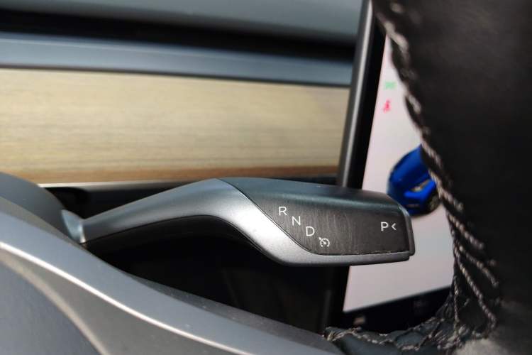 Used Tesla Model Y 2021 Standard Range Rear-Wheel Drive Version Gear Lever