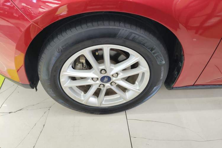 Used Ford Focus 2018 Sedan Classic 1.6L Automatic Trendy SmartDrive Edition