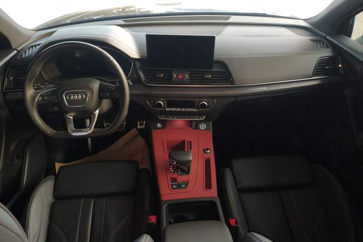 Used Audi Q5L 2023 40T Luxury Dynamic Model
