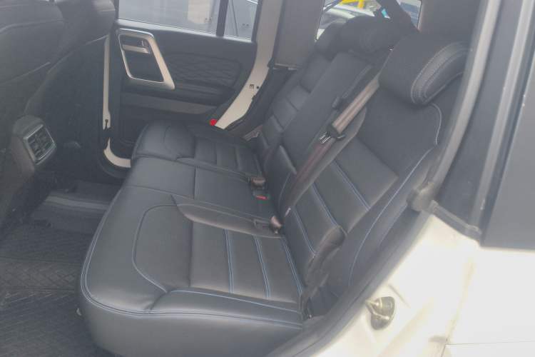 Used BAIC Off-Road BJ40 2023 2.0D Automatic Four-Wheel Drive Blade Hero Edition Adventurer Type
