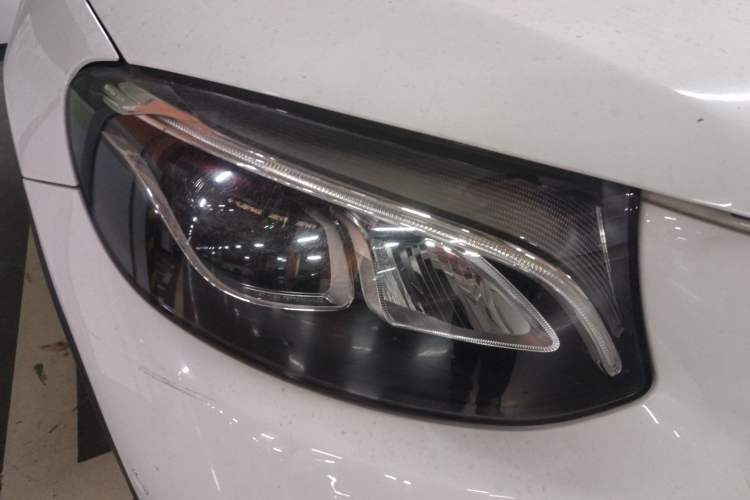 Used Mercedes-Benz GLC 2017 GLC 260 4MATIC Luxury Model