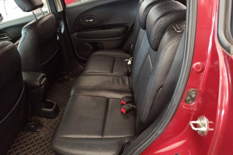 Used Honda Vezel 2015 1.5L CVT two-wheel drive Comfort trim
