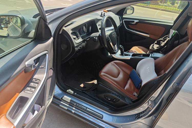 Used Volvo S60 2018 S60L T3 Smart Progress Edition
