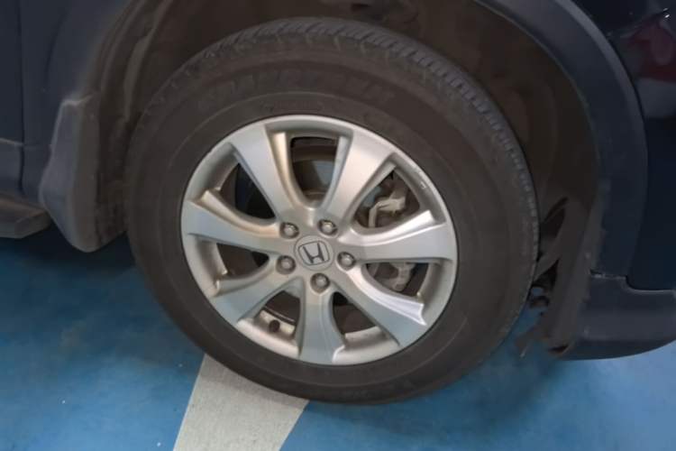 Used Honda CR-V 2012 2.0L two-wheel drive urban version
