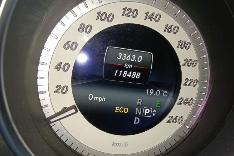 Used Mercedes-Benz E-Class 2015 E 200 L Sport Edition Odometer Close Up