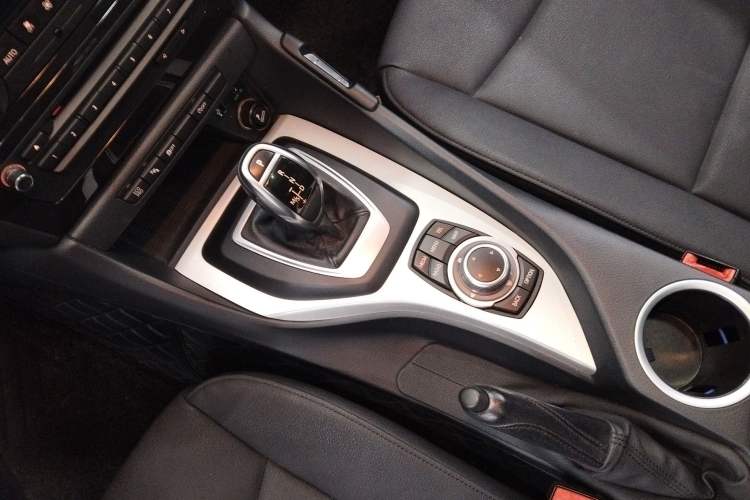 Used BMW X1 2014 sDrive18i Leading Model Gear Lever