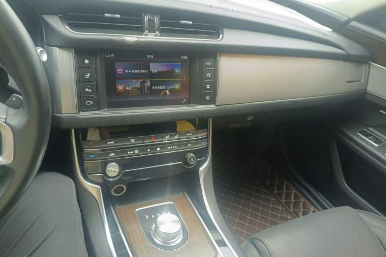 Used Jaguar XFL 2018 XFL 2.0T 200PS Elite Edition
