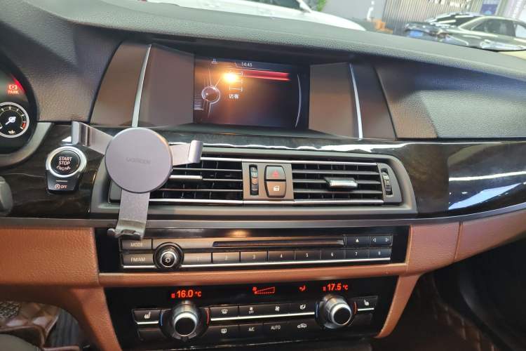 Used BMW 5 Series 2017 525Li Leading Model