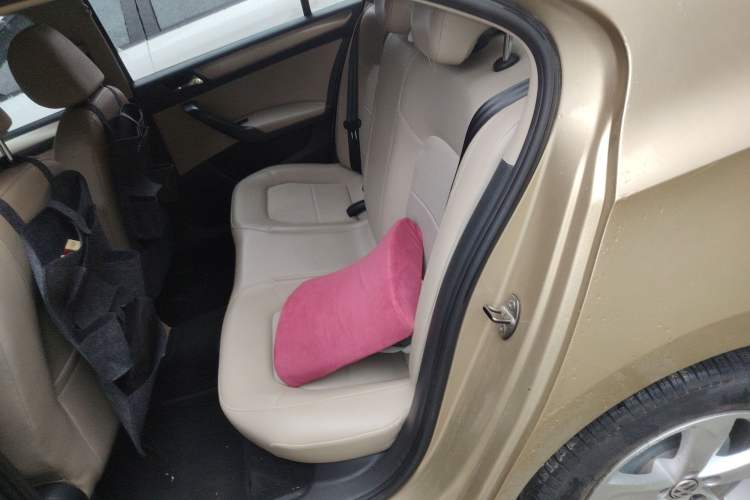 Used Volkswagen Santana 2013 1.6L Automatic Comfort Edition