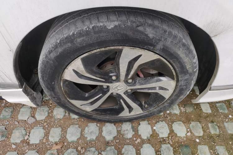 Used Honda Spirior 2015 2.4L Prestige Edition Right Front Wheel Hub