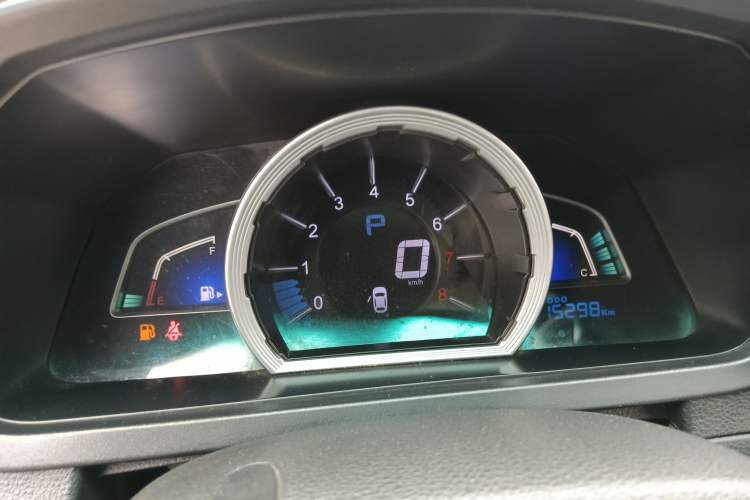 Used Luxgen U6 SUV 2015 1.8T New Creation Type Instrument Cluster