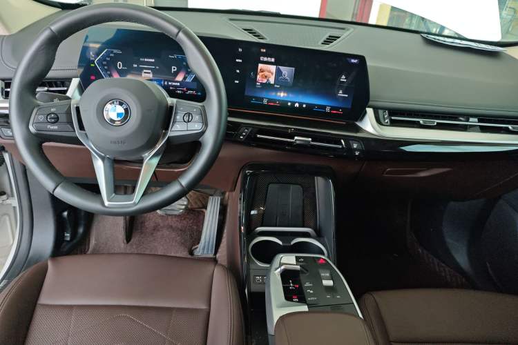 Used BMW X1 2024 sDrive25Li X Design Package Center Console