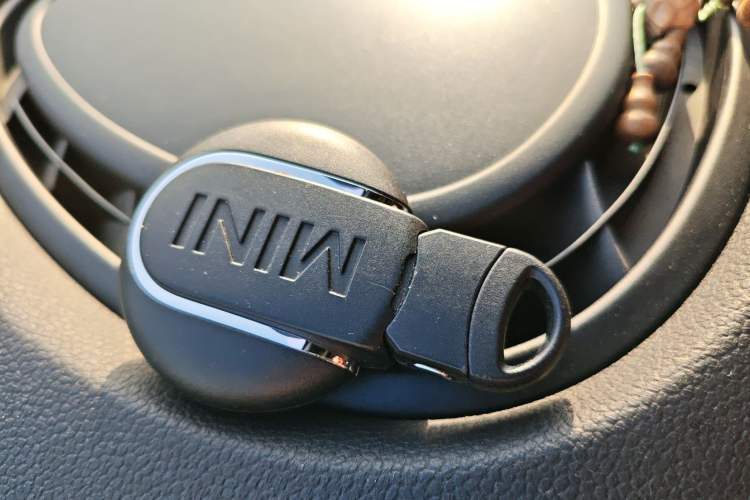 Used MINI MINI 2020 1.5T COOPER Classic Edition Five-Door Version