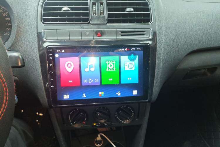 Used Volkswagen Polo 2014 1.4L Manual Fashion Edition