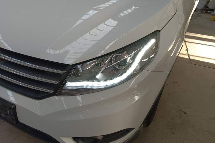 Used Dongfeng Fengon 580 2016 Revised Version 1.5T CVT Luxury Edition
