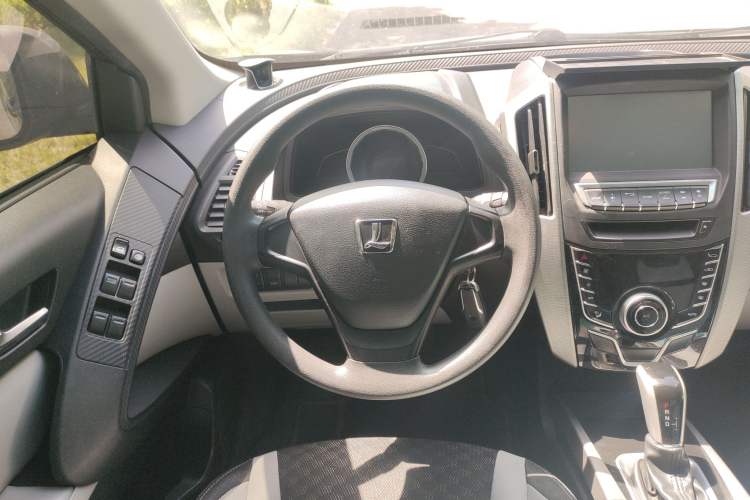Used Luxgen U6 SUV 2014 1.8T Charm Version