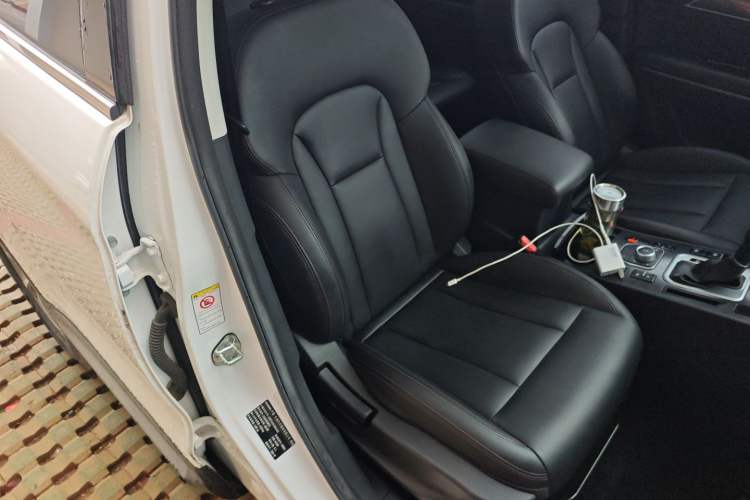 Used Haval H6 Coupe 2018 Blue Label 1.5T Automatic Two-Wheel Drive Ultra-Luxury Model Right Front Seat