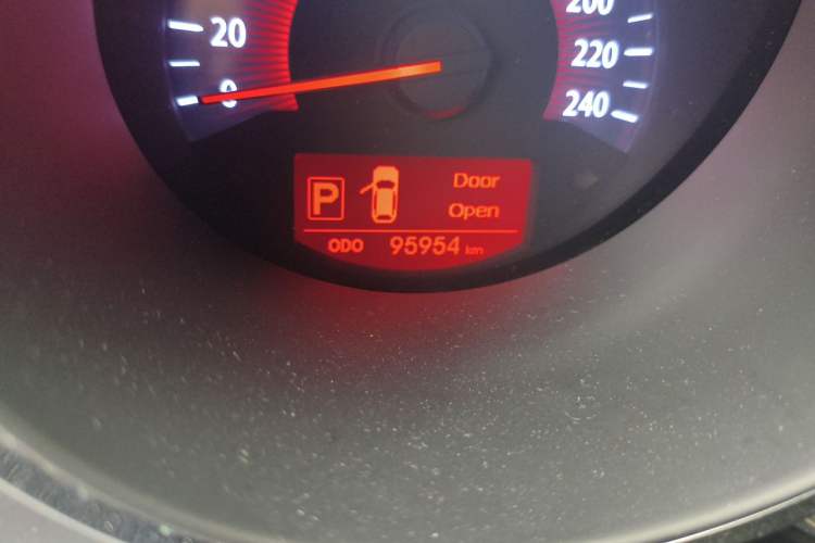 Used Kia Sorento 2012 2.4L Gasoline Luxury Edition
