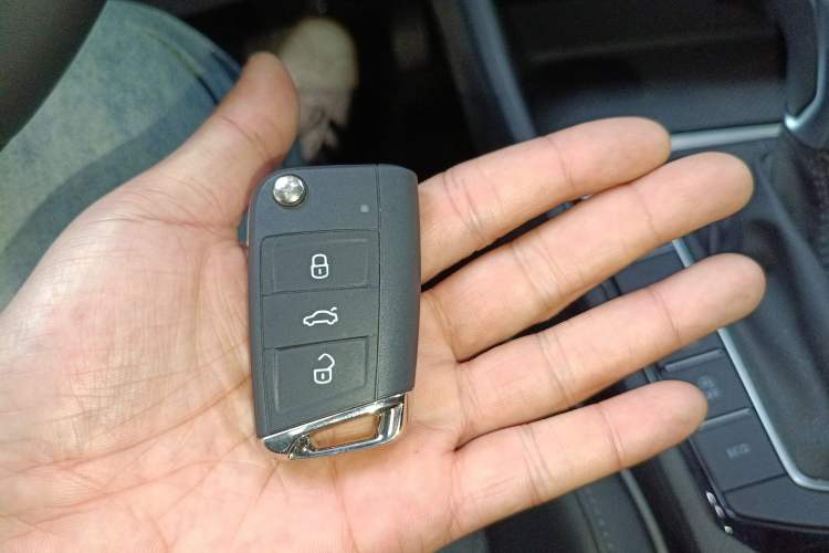 Used Volkswagen Sagitar 2025 Revised Version Three 300TSI DSG Excellence Edition Vehicle Key